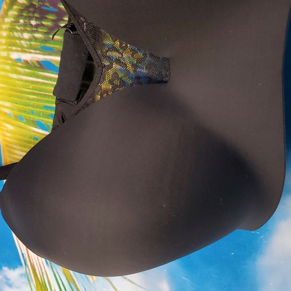 Victoria's Secret Bra. Size 38DD - Picture 3 of 6